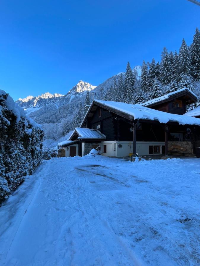Chalet Galadhrim Chamonix Mont Blanc Valley เลอุชส์ ภายนอก รูปภาพ